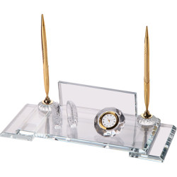 Kristal Masa isimliği